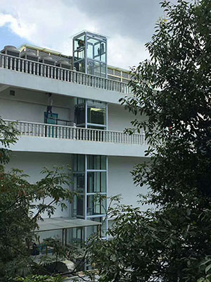 戶(hù)外家用電梯(走道內(nèi)安裝) 戶(hù)外家用電梯(走道內(nèi)安裝)